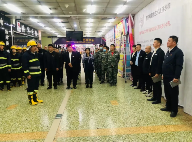 居安思危，防患未“燃”——人生就是博商业开展消防应急逃生演练