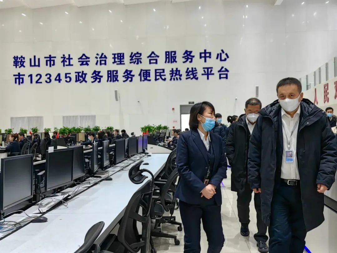 数九冬风冰雪寒，新春慰问关怀暖